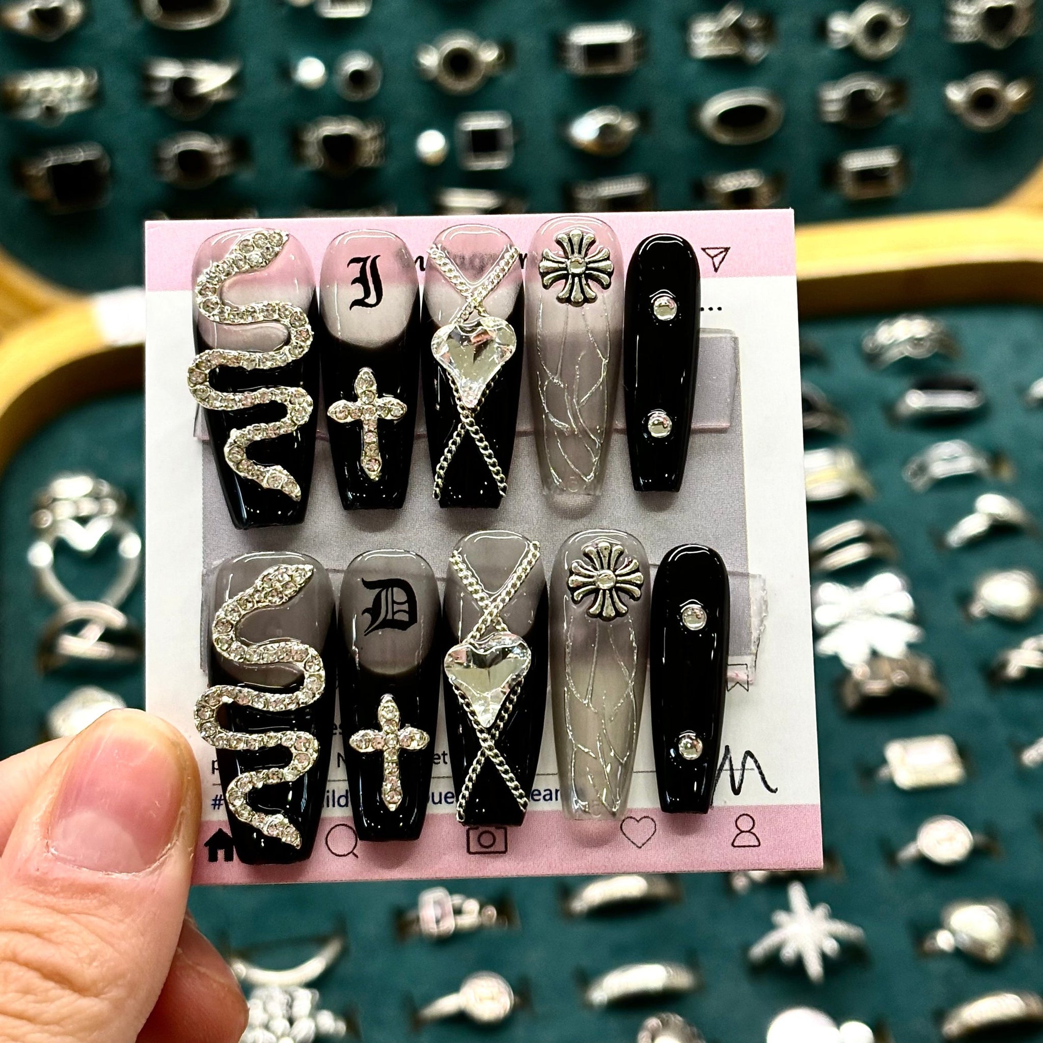 Medusa Acrylic Black Press On Nail - MaYonail Store